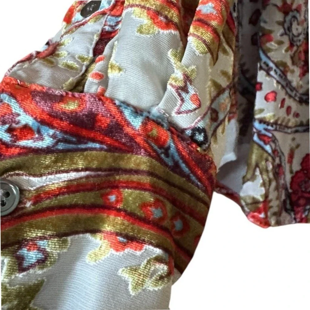 2Oh Threads Paisley‎ Print Button Down Blouse Silk Blend Velvet burnout STUNNING